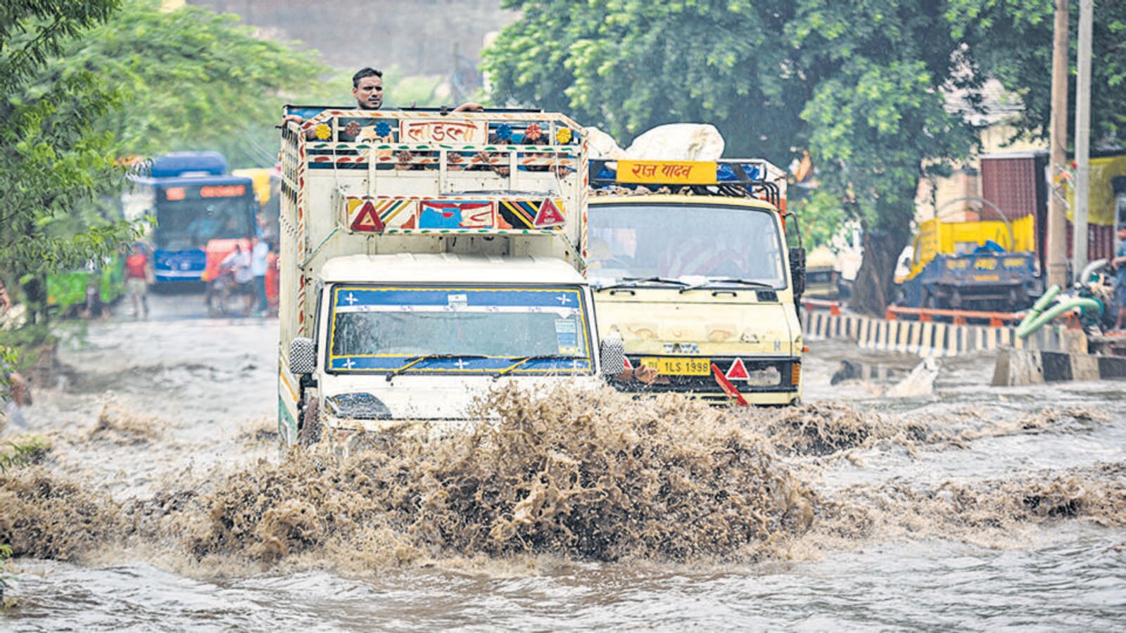 मौसम ने बदला मिजाज, हफ्ते भर लगातार होगी बारिश, एनिमल स्टाइल में हाड़ कंपा देगी
ठंड