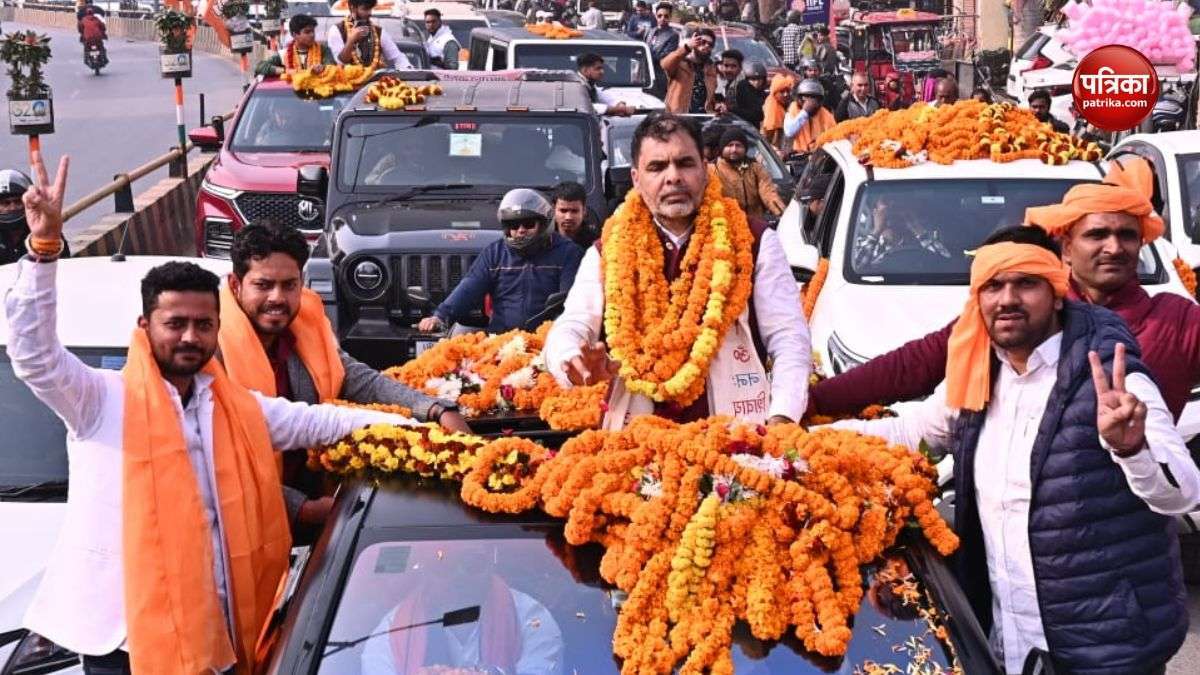 PHOTOS: वाराणसी की सड़कों पर कुश्ती महासंघ के अध्यक्ष संजय सिंह का शक्ति प्रदर्शन