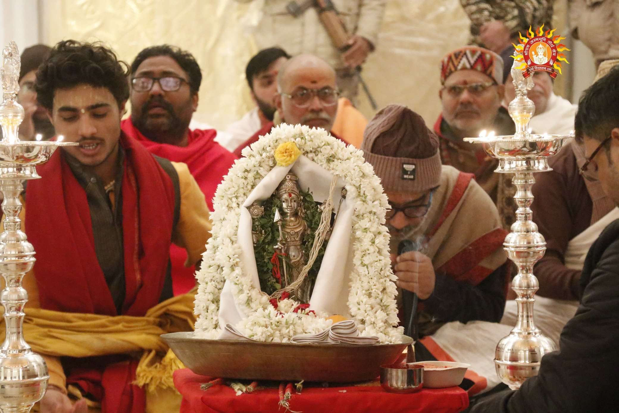 Photos: प्राण प्रतिष्ठा की तैयारियां हुईं शुरू, 500 साल का इंतजार होगा खत्म, आज
आएंगे रामलला