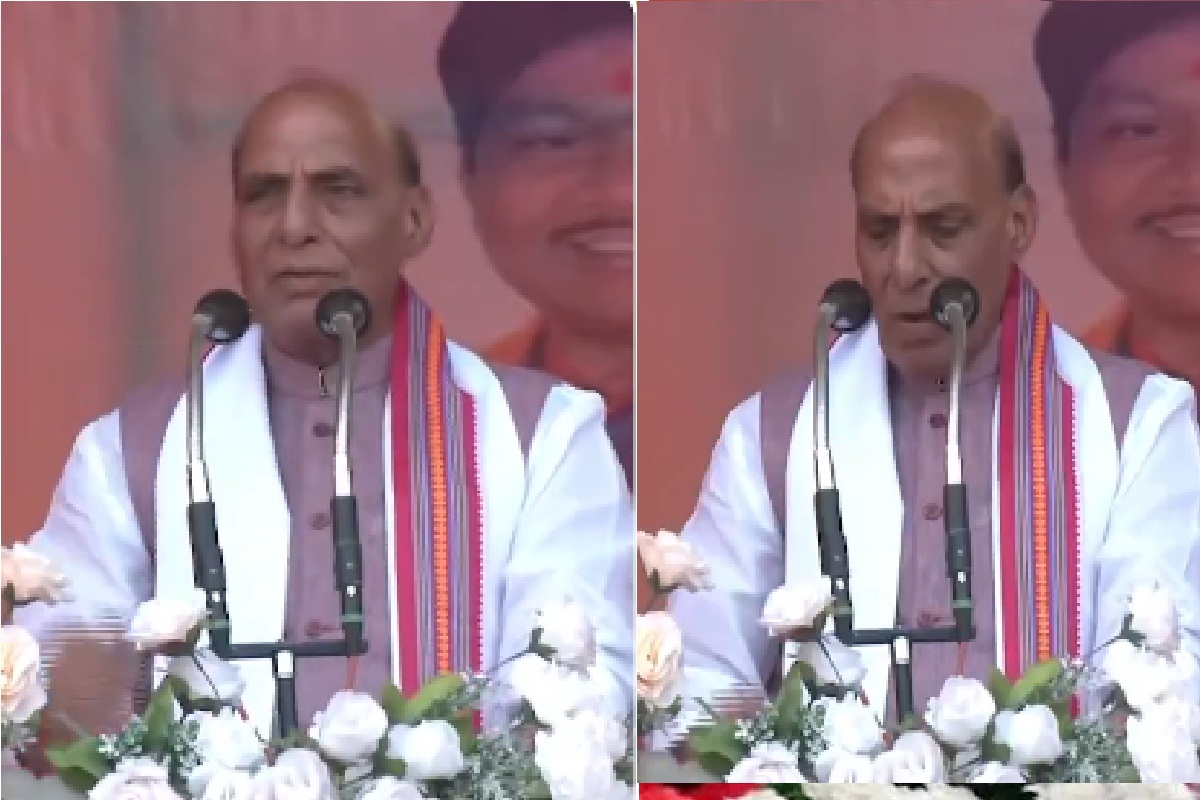 Rajnath Singh In Balod: राजनाथ की मंच पर एंट्री होते ही बालोद में गूंज उठा –
जीतेगा तो मोदी ही, आएगा तो मोदी ही…